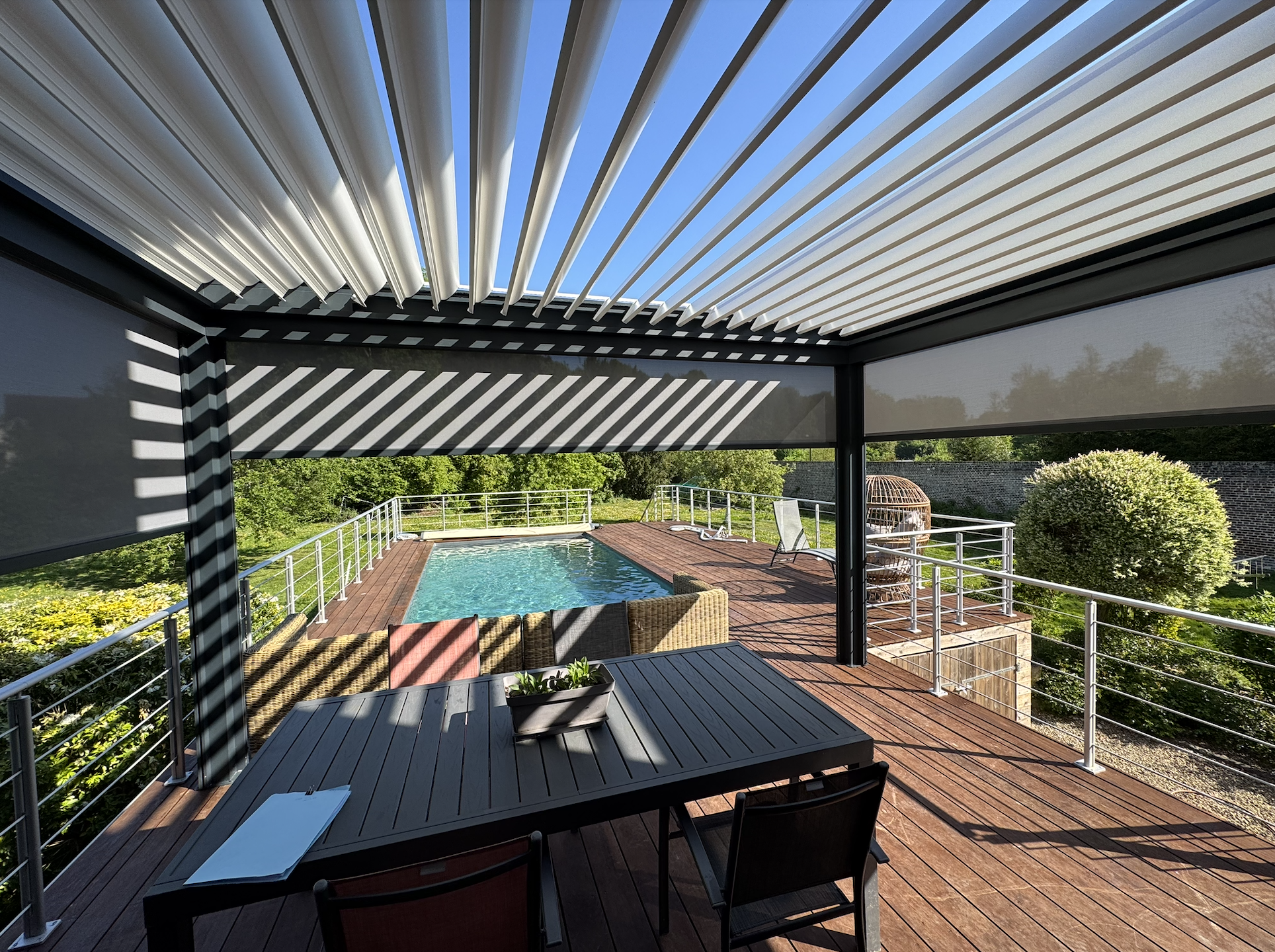 Stores et protection solaire